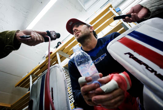 Henrik Lundqvist, målvakt, intervjuas