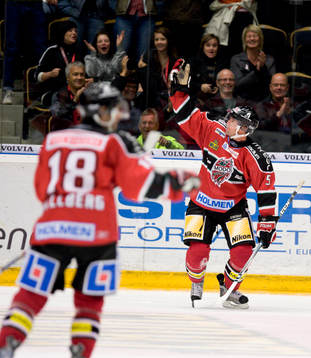 Hans Jonsson, Modo avgör med sitt 4-3 mål, jubel