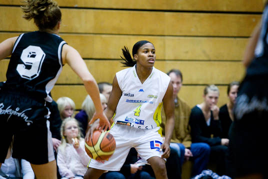 Leah Metcalf, Marbo
