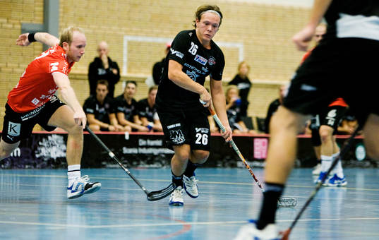Mikael Karlsson, Balrog, med bollen