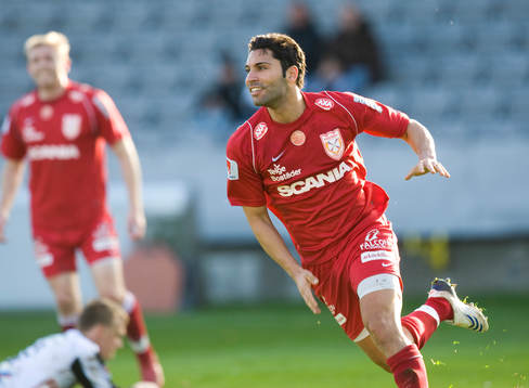0-3, Stefan Batan, jubel