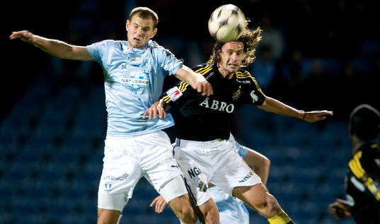 Robert Åhman Persson, MFF och Ivan Obolo, AIK