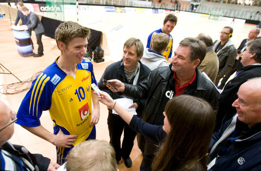 Niclas Ekberg, succédebutanten möter pressen