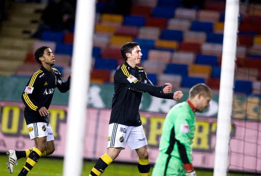 Miran Burgic, AIK, firar sitt mål. Jubel, glädje