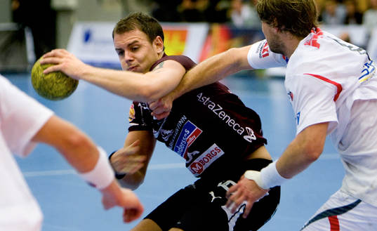 Niklas Forsmoo, Lugi
