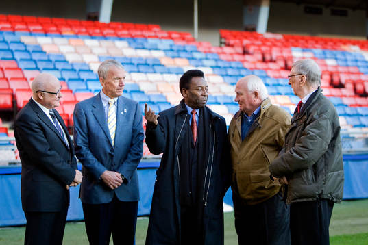 Pelé besökte Råsunda och delar av VM laget från 1958.