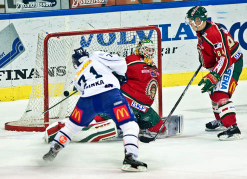 Jaroslav Hlinka gör 2-0 till Linköping. Johan Holmqvist,
