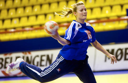 Frida Toveby, Sverige