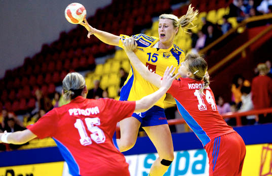 Johanna Ahlm, Sverige