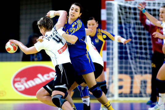 Sara Holmgren, Sverige