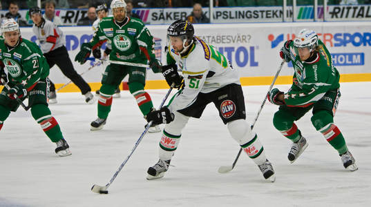 Rickard Wallin utmanar tre Rögle-spelare