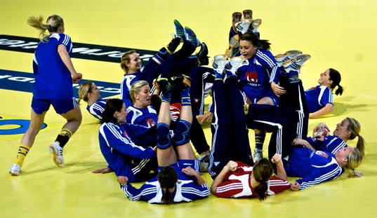 Lekfullt med mycket skratt på träningen
