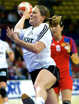 Anna Loerper, Tyskland