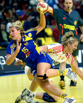 Johanna Ahlm, Sverige