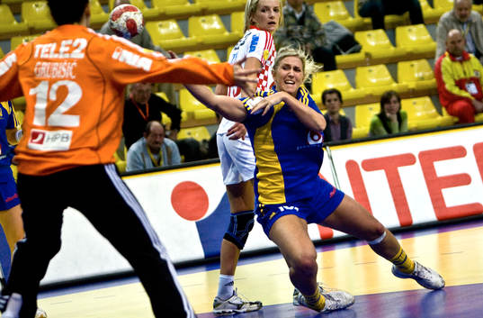 Karin Isaksson, Sverige