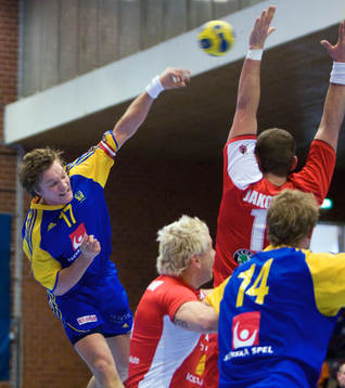 Oscar Carlén laddar med mål som följd