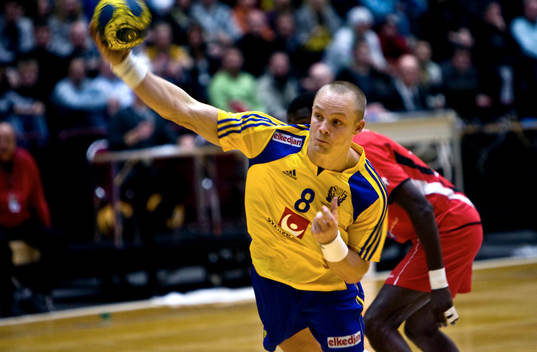 Lukas Karlsson, Sverige