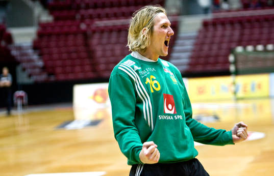 Anders Persson, målvakt, Sverige, räddar avgörande