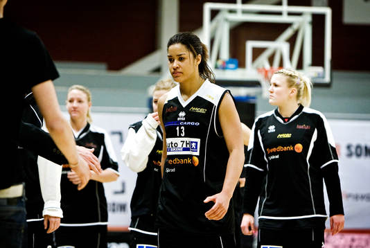 Lindsey Hicks, Borås lämnar besviket planen