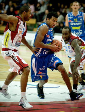 Jonte Flowers, Solna och Alex Wesby, Sundsvall