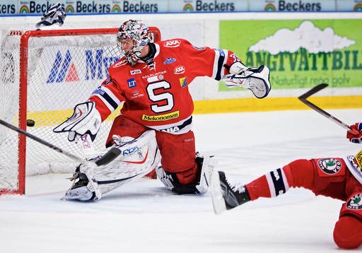Björn Bjurling, målvakt, släpper in 2-1