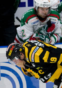 Mikael Renberg har fått en smäll