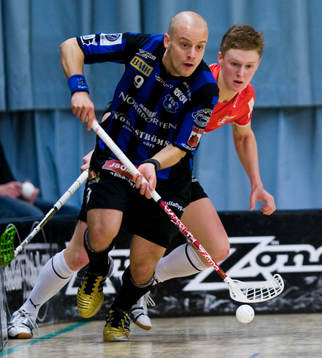 Martin Hansson, Helsingborg, håller undan