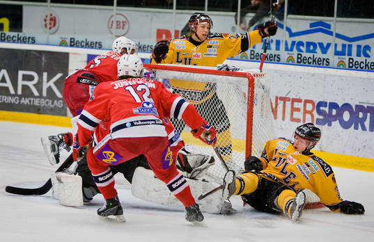 Linus Osmark, Luleå trycker in pucken