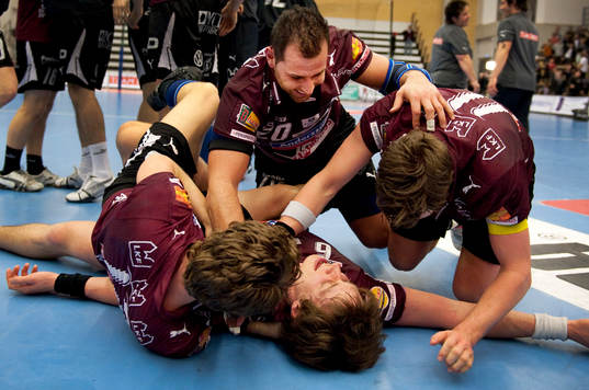 Lugi vann matchen och tog sig till slutspel. Jubel, glädje