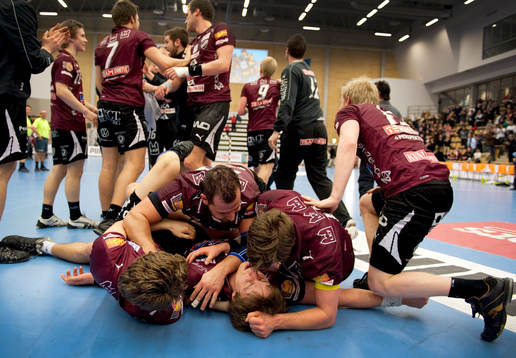 Lugi vann matchen och tog sig till slutspel. Jubel, glädje