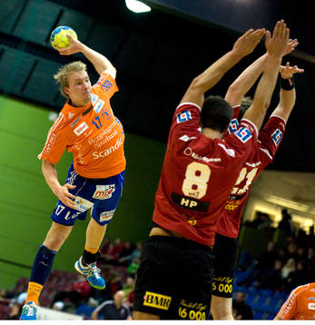 Jacob Nelson skott mot mål