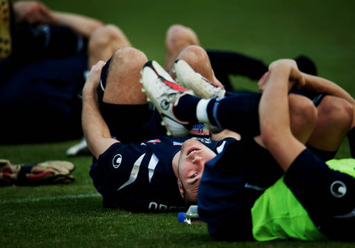 Patrik Elmander stretchar