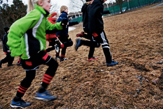 Lag F 98-3 värmer upp
