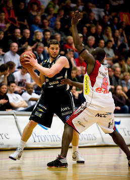 Kenneth R Grant, Norrköping mot Olivier Illunga, Sundsvall