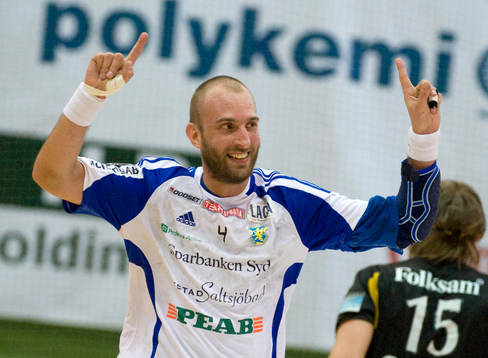 Jubel, triumf, målgörare Hasse Karlsson