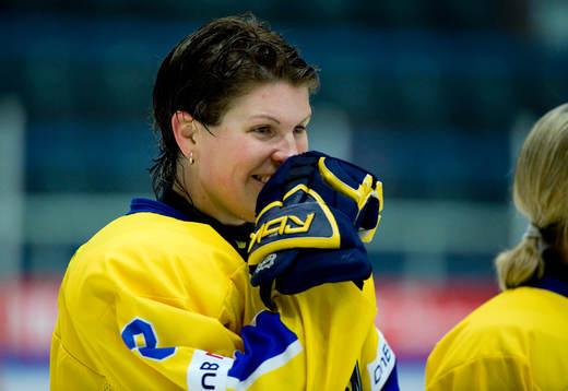 Bläddra bland fler bilder av Erika Holst