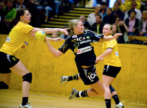 Isabelle Gulldén, Sävehof och Marie Karner, Eslöv
