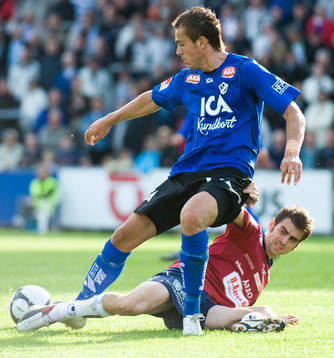 Björn Anklev bryter Emir Kujovic