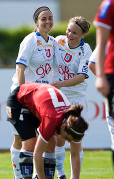0-1  Susanna Lehtinen som grattas av Maria Nordbrant,