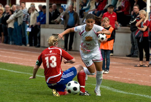 Aylin Yaren och Charlotte Bergstrand