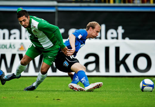 Sebastian Castro Tello, Hammarby, stoppas av Andreas