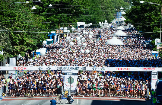Starten i årets Marathon. Start, genre
