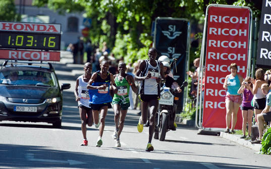 '30',  Paul Kipkemei Kogo -83, Kenya, Phillip Bandawe -73,