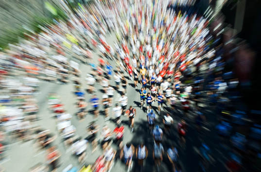 Starten i årets Marathon. Start, genre