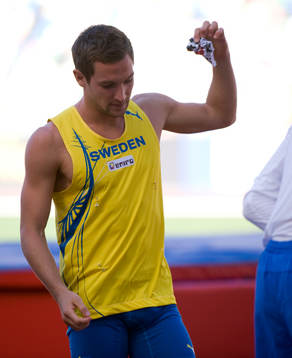 Linus Thörnblad, Sverige kastar sin nummerlapp