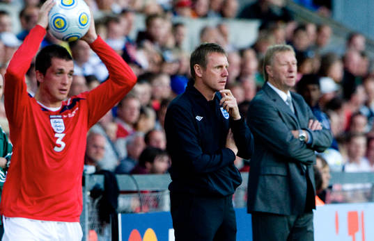 Stuart Pearce, förbundskapten, England och Horst Hrubesch,