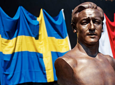 Staty av Nils Liedholm