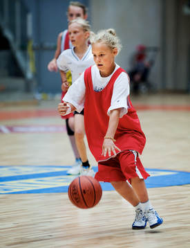 Basket. Flicka, flickor