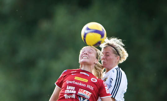 Sofie Andersson nickduellerar
