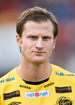 Daniel Mobaeck, porträtt